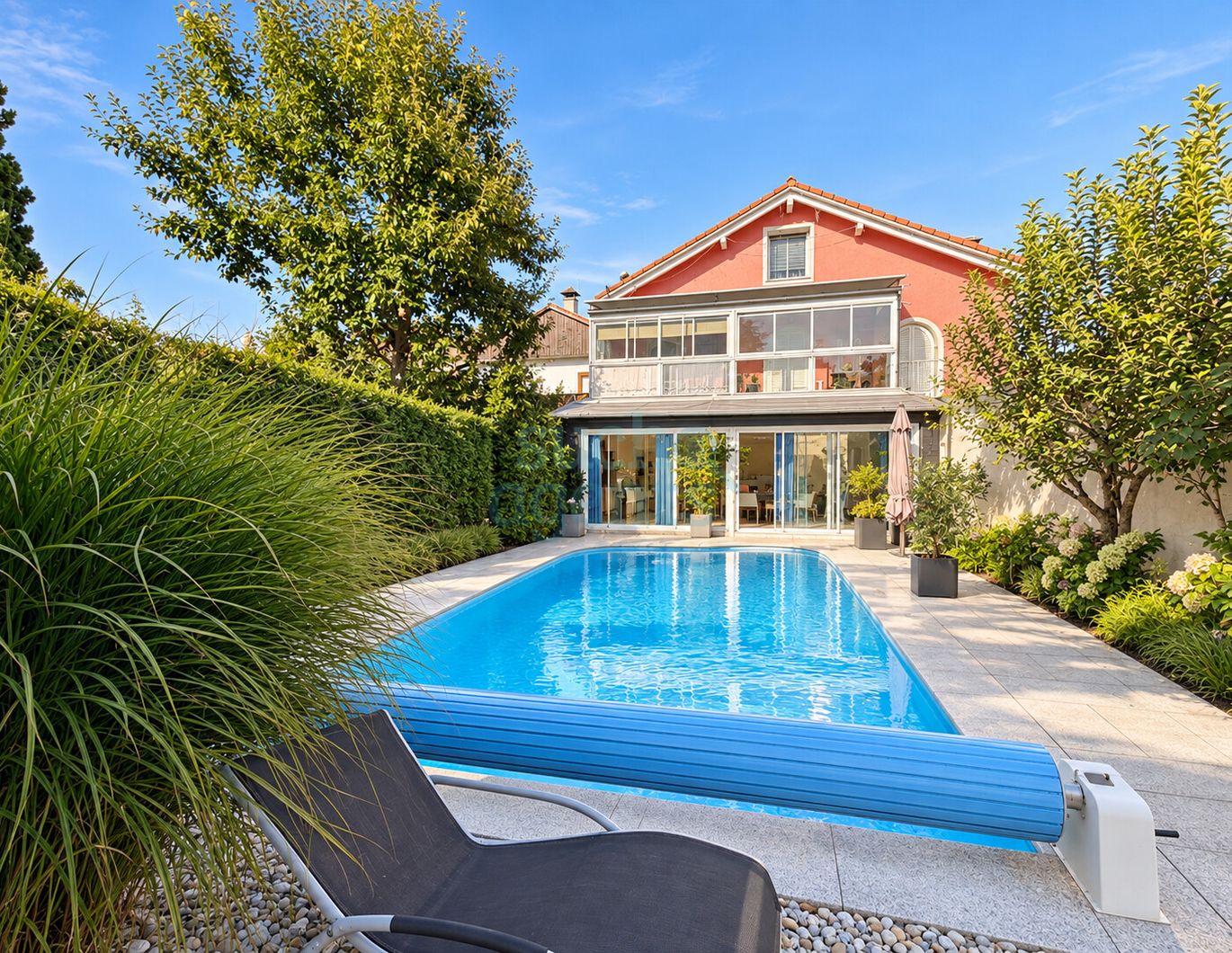 Exklusives Reihenendhaus mit Pool & Wellnessbereich - Für Familien und Paare mit Hohen Ansprüchen – Bild 1 von 5