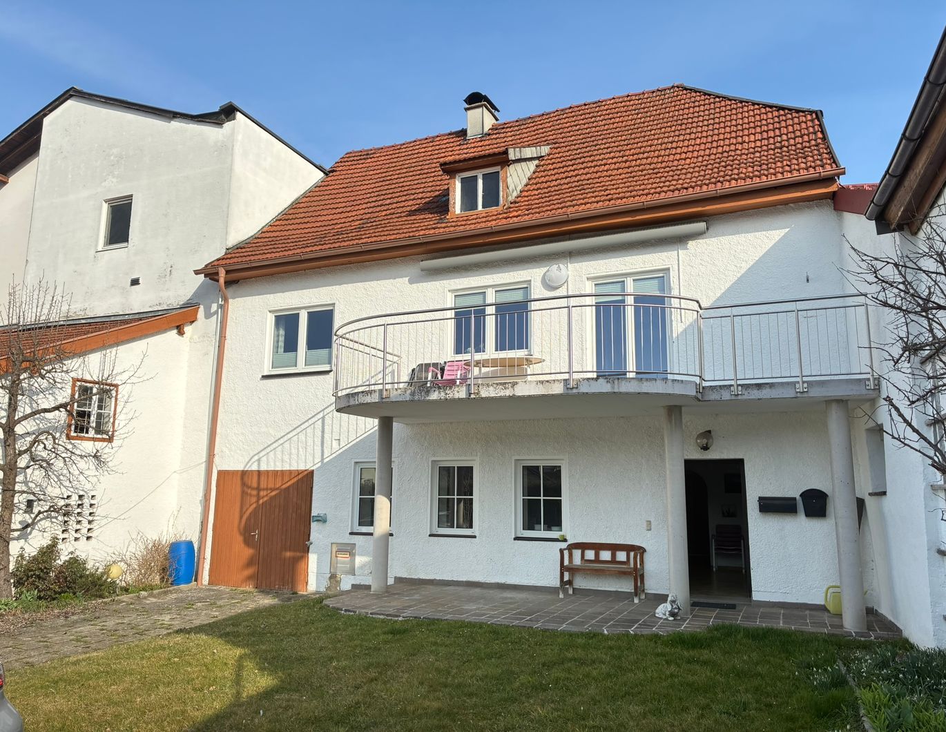 Wohnhaus mit Ausbaumöglichkeit – Bild 1 von 1