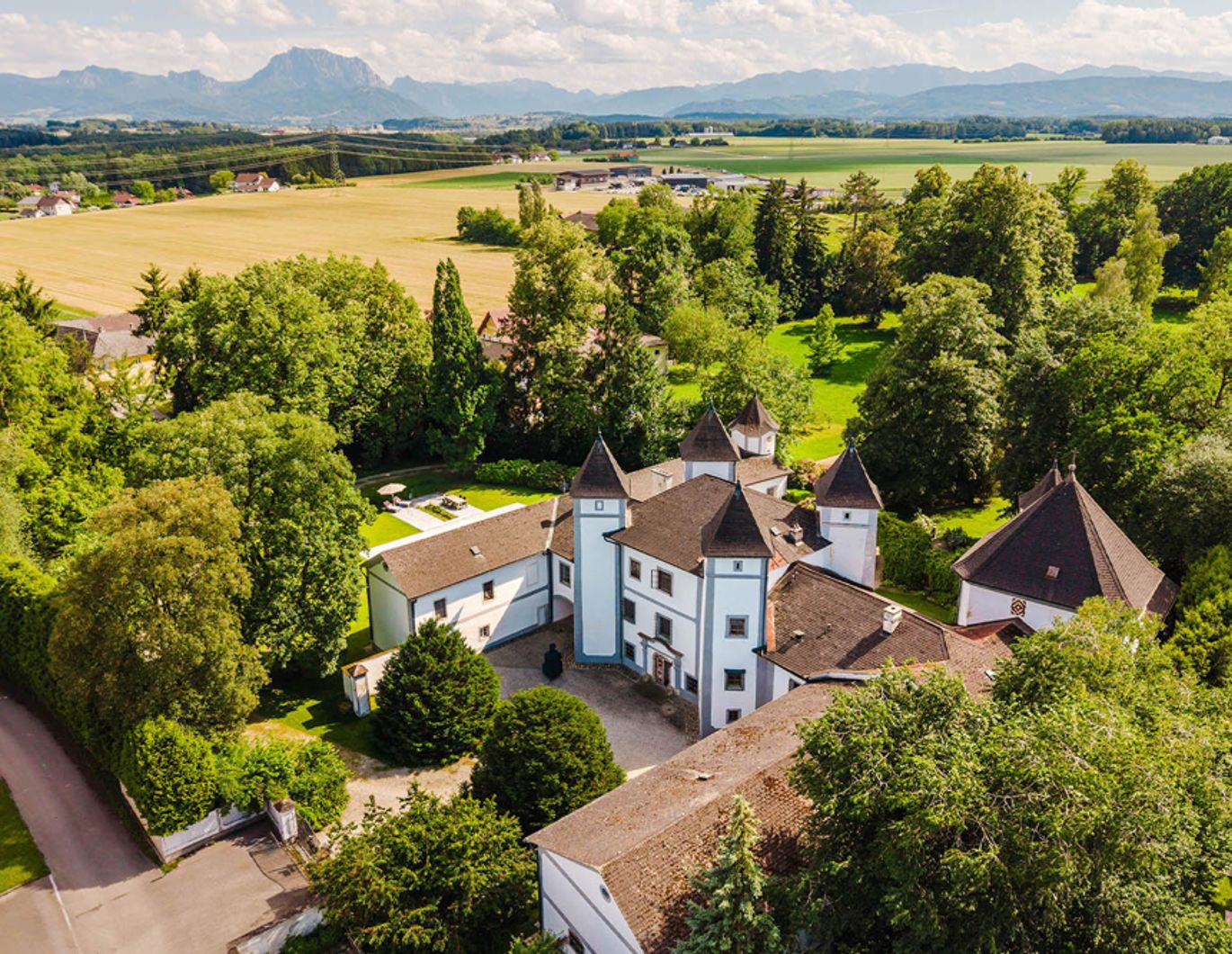 Renaissance-Traum im Salzkammergut Wohnschloss mit Charme und Historie – Bild 1 von 6