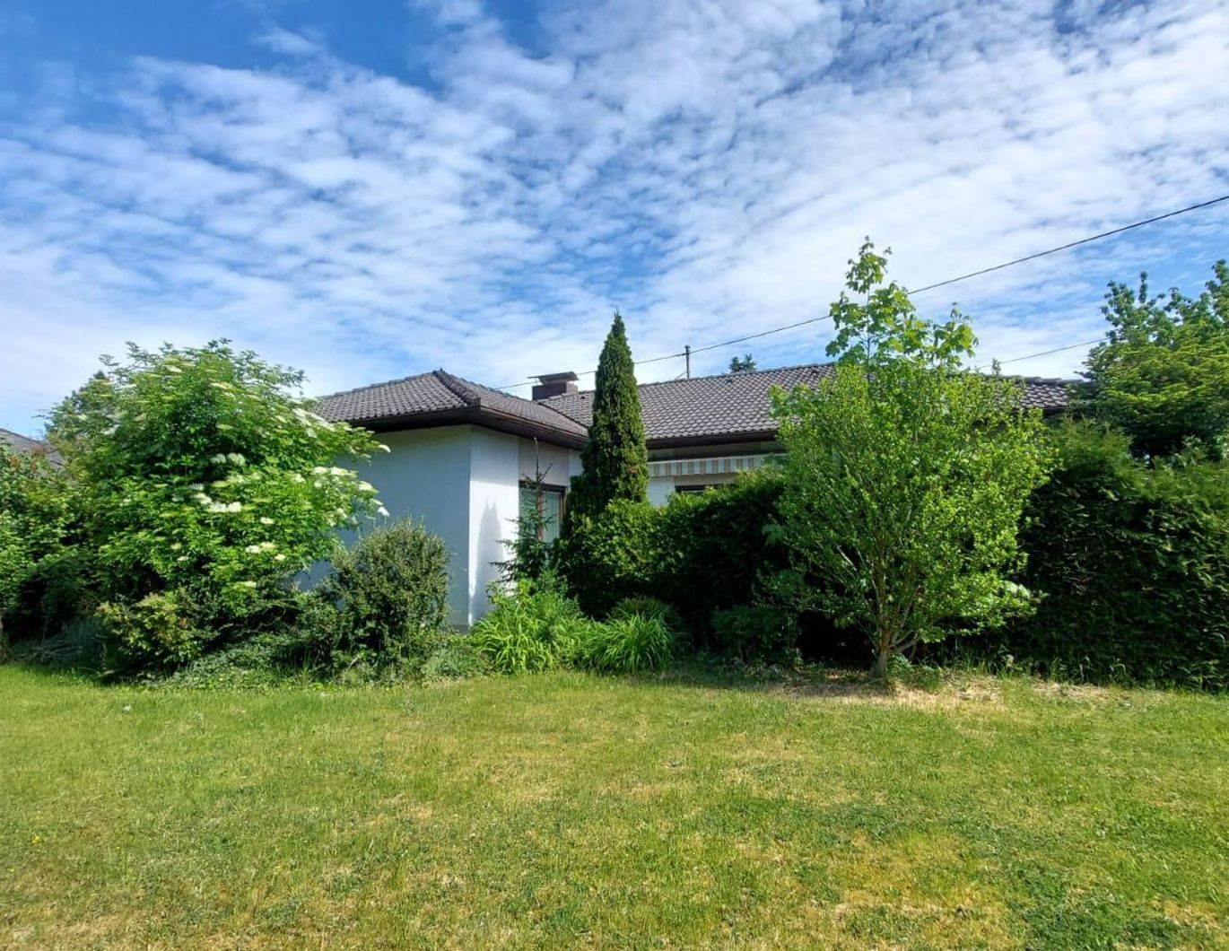 Charmanter Bungalow mit Viel Potenzial - ihre Chance auf ein Individuelles Zuhause – Bild 1 von 6