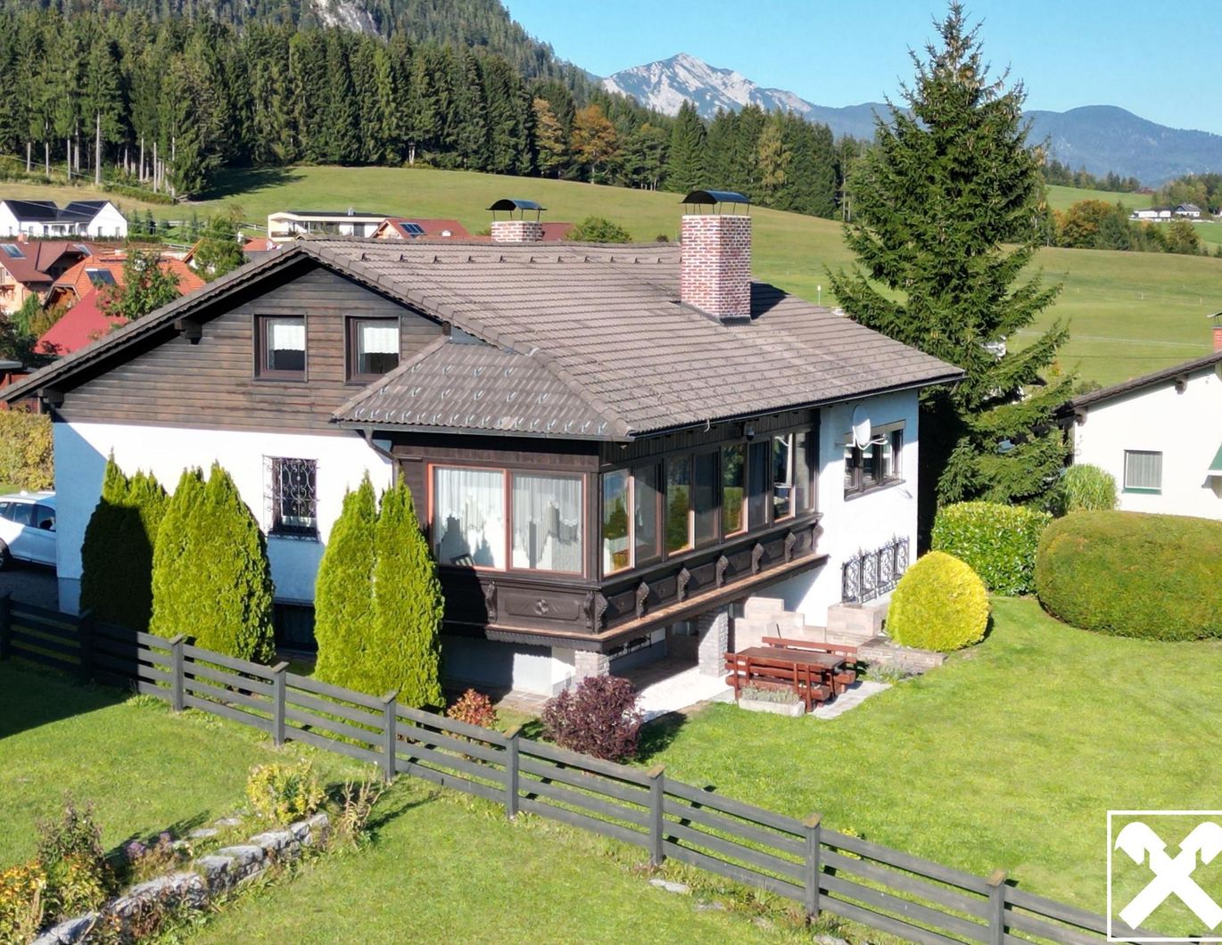 Top Gepflegtes Landhaus in Panoramalage Als Haupt- oder Nebenwohnsitz – Bild 1 von 6