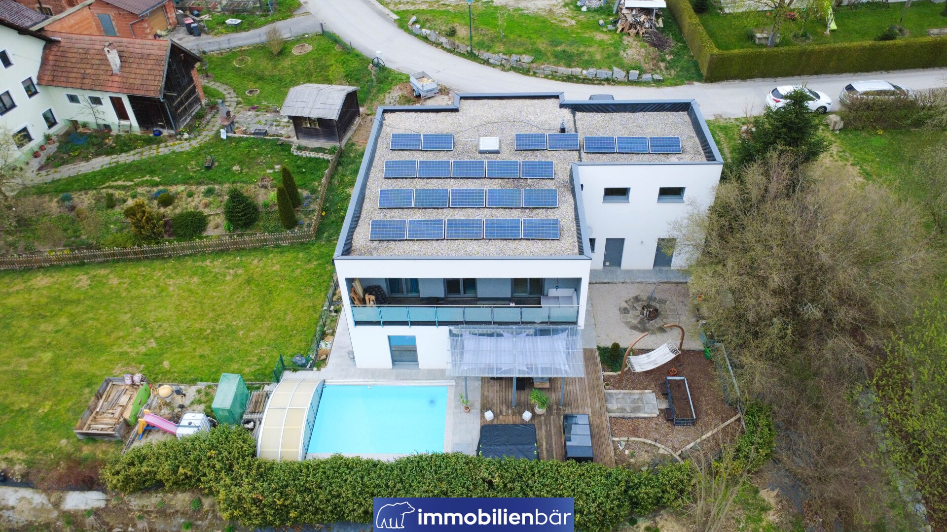 Exklusives Haus im Grünen in Peuerbach/Bruck – Stilvolles Wohnen mit Pool & viel Platz – Bild 2 von 20